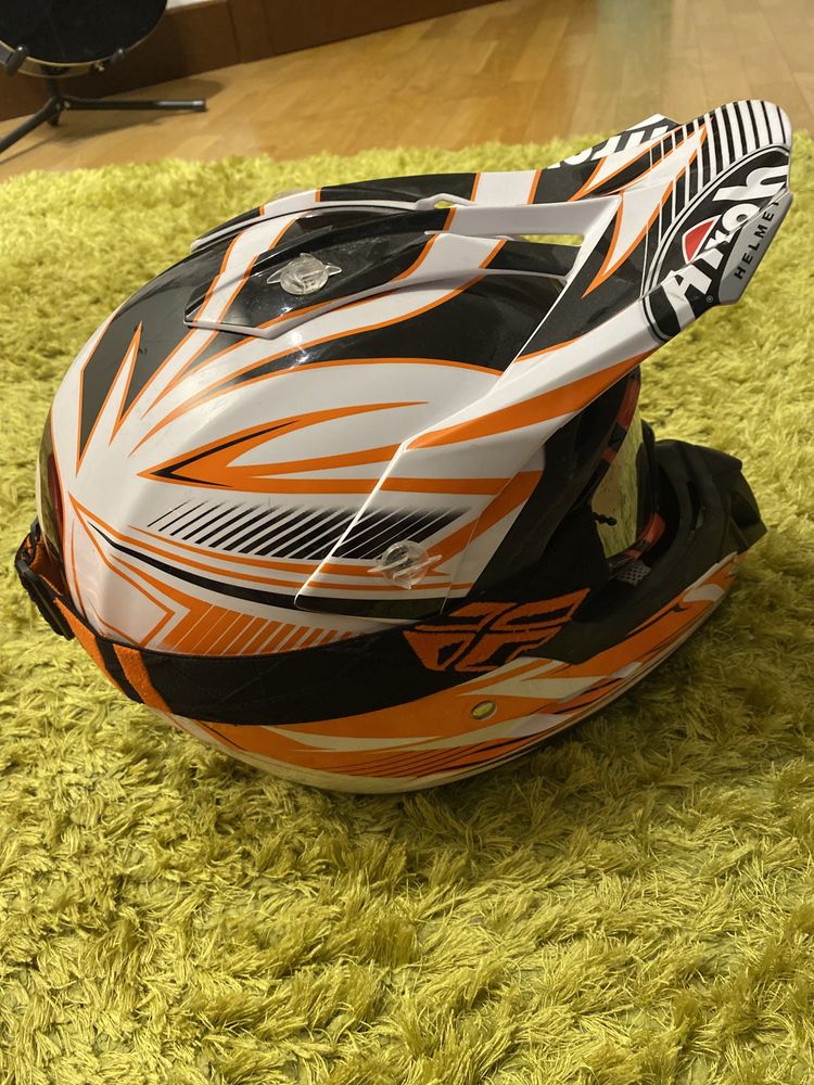Kask Airoh XS z goglami Fly Racing do enduro/motocrossa