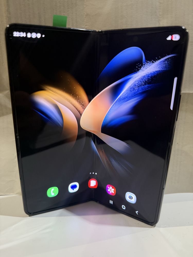 Samsung Galaxy Z Fold 4 em Garantia