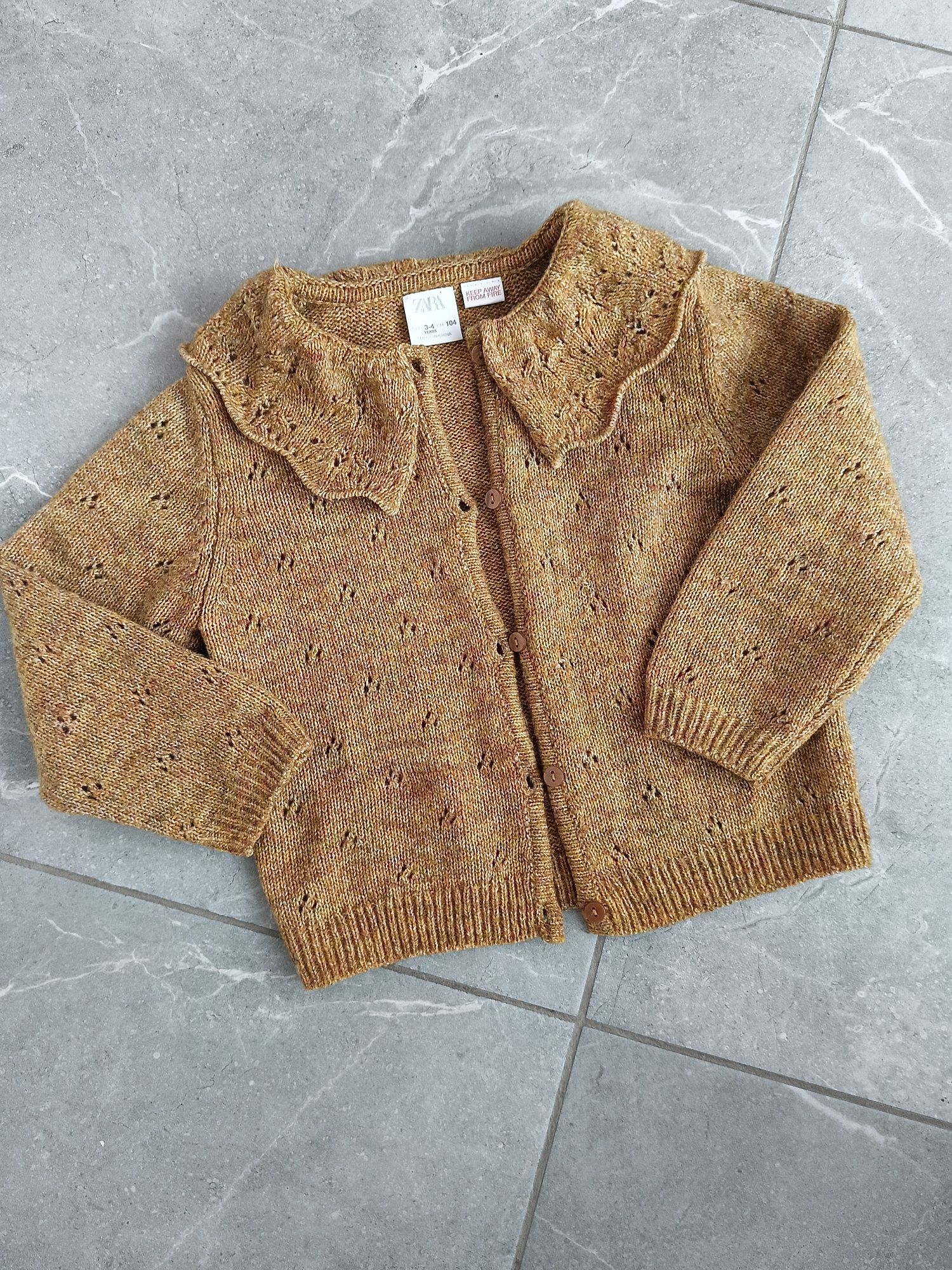 Кардиган Zara для дівчинки, кофта на гудзиках з комірцем, 104 розмір