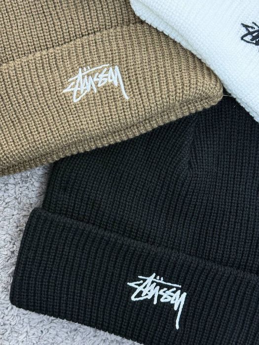 Шапка Stussy чорна/ зимня шапка стусі біла/ шапка унісекс на зиму