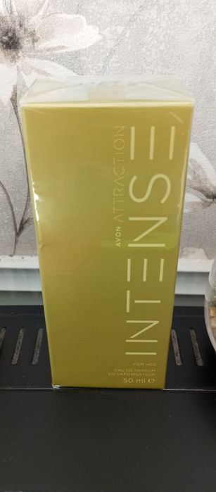 Attraction Intense perfumy  Avon