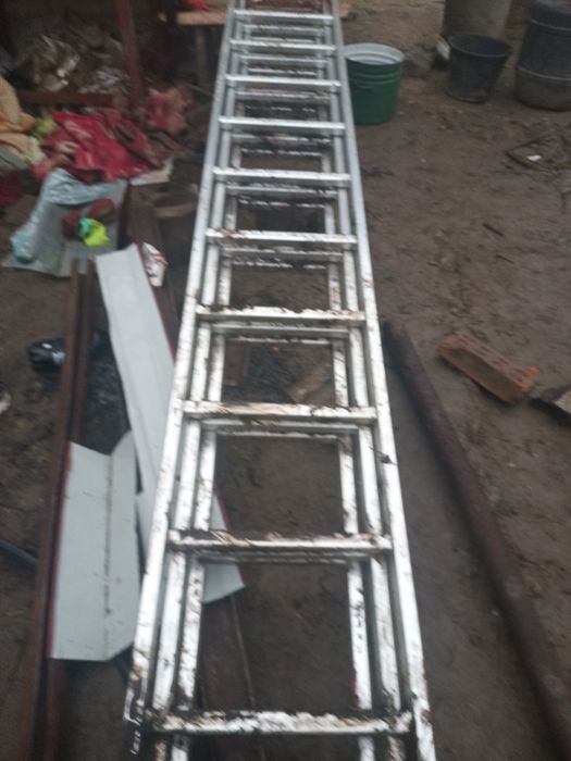 Продам драбину на три секції