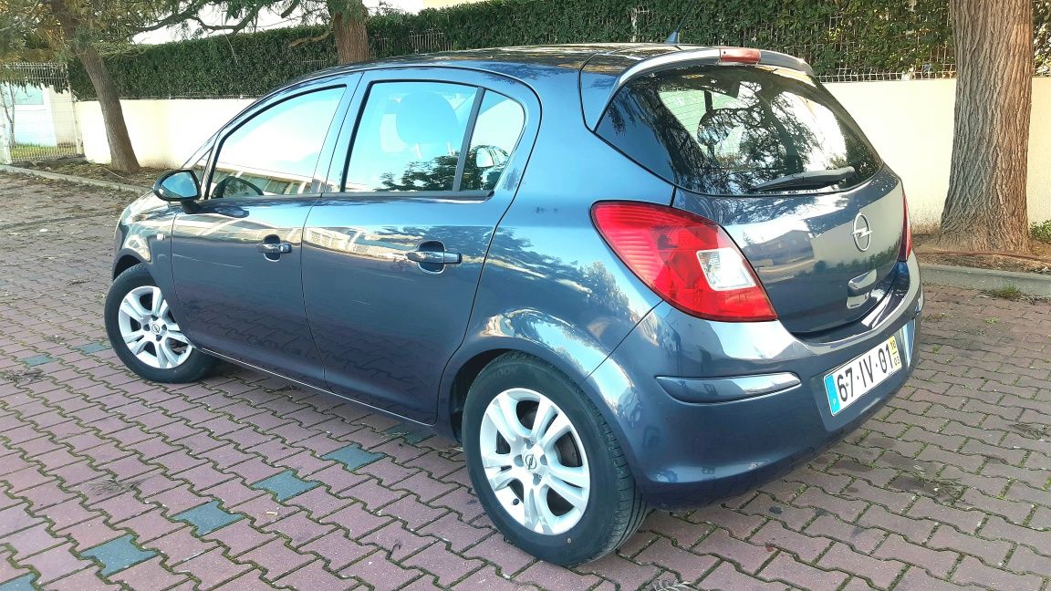 Opel corsa 1.2 2010 gpl