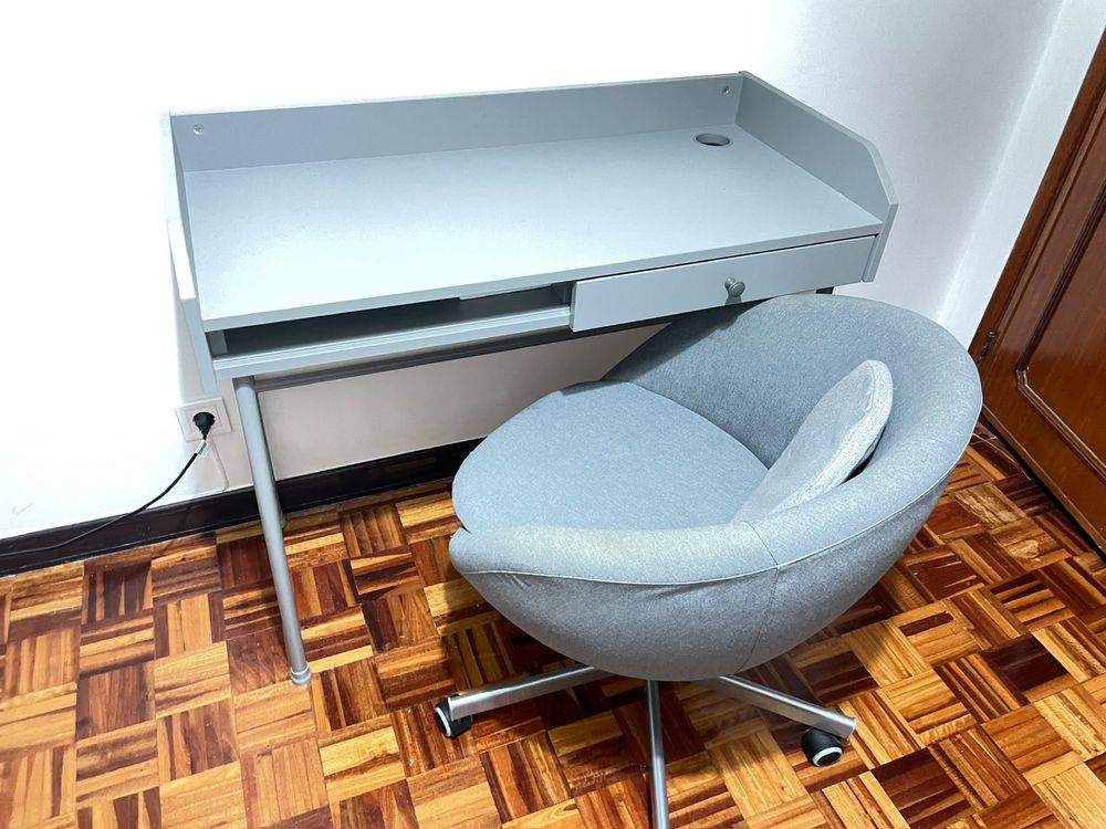 Mesa escrivaninha