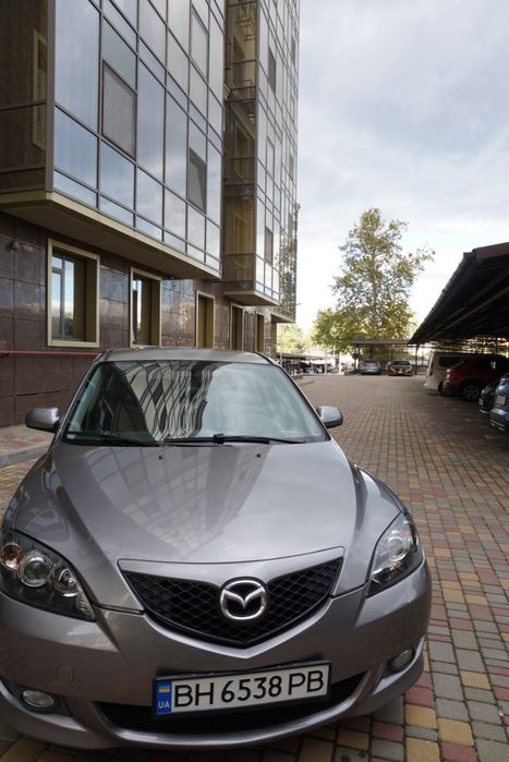 Авто Mazda 3/хетчбек
