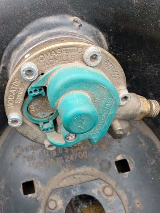 Балон газовий 42 літри з редуктором від ГБО 4 в хорошому стані