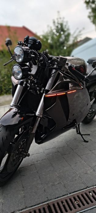 Yamaha FZR Yamaha FZR 1000 Custom po kompletnym remoncie