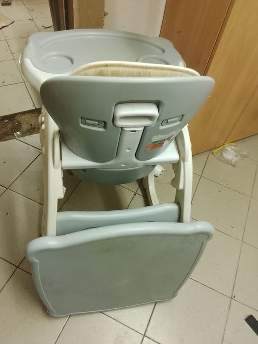 Witam sprzedam krzesełko do karmienia