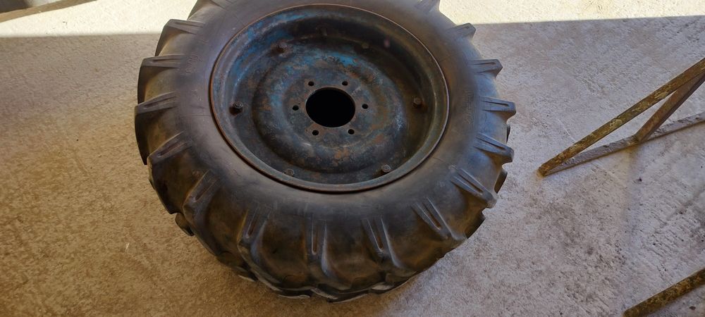 Opony  komplet 6.00 x 16"cena za 2 koła