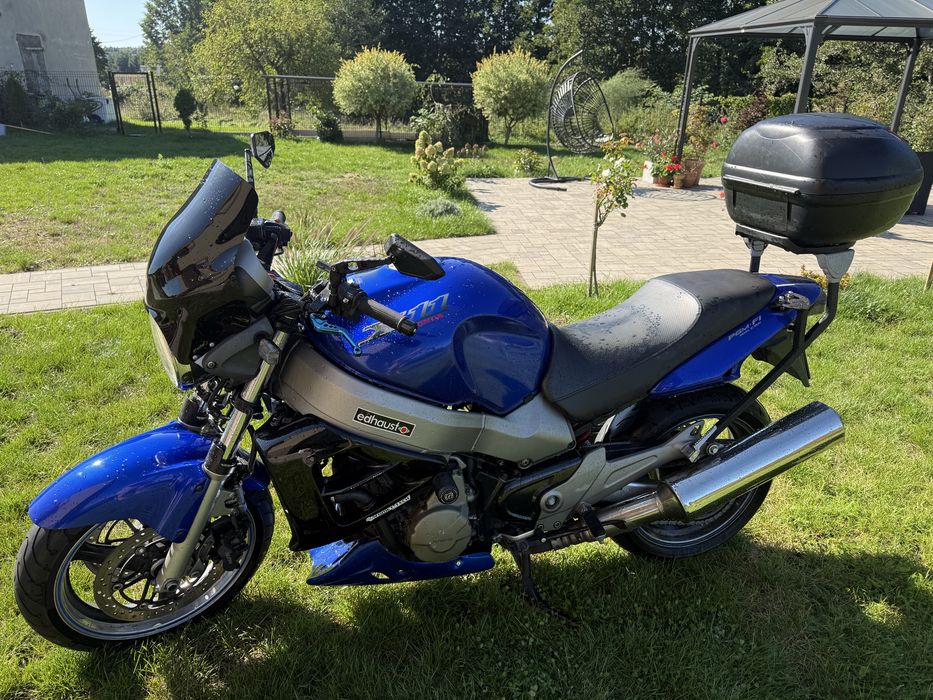 Sprzedam motocykl Honda x 11
