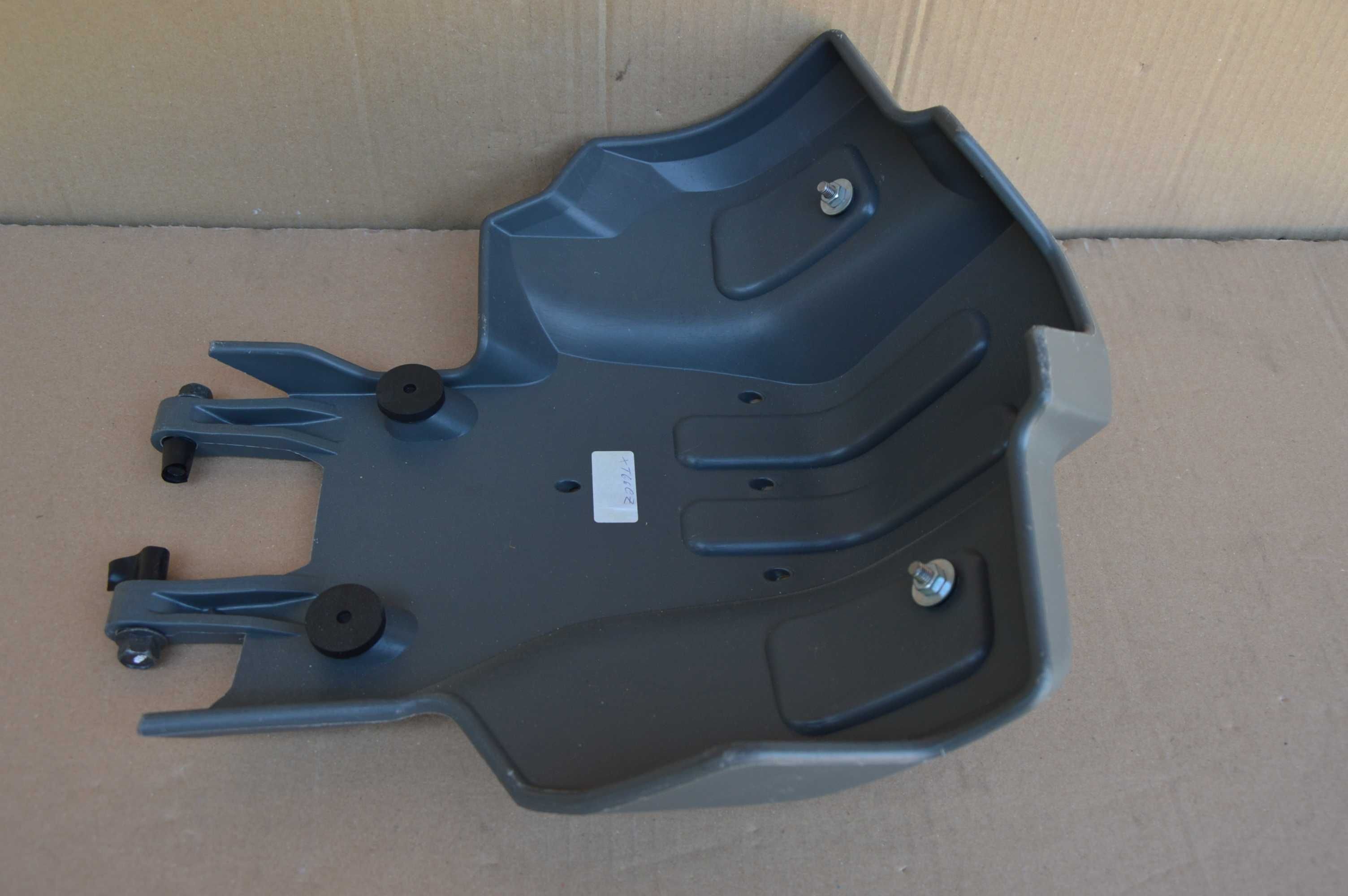 Yamaha XT 660 Z Tenere '08-15r OSŁONA plyta silnika jak nowa + sruby