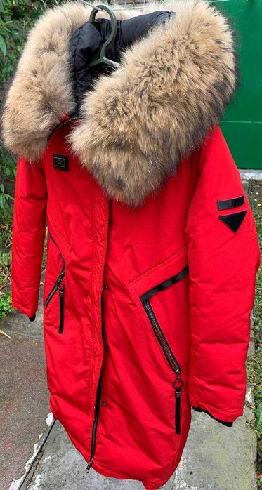 Жіноче зимове пальто