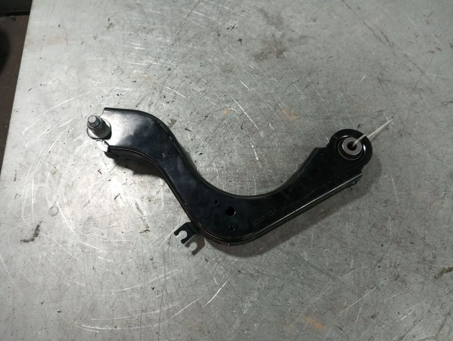 Braço de suspensão trás esquerdo RENAULT Captur II