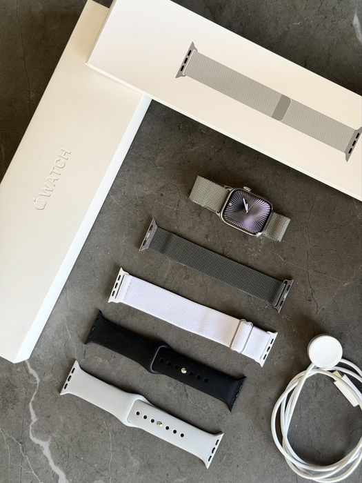 Apple Watch 8 41mm stalowy (stainless steel) GPS + cellular eSIM