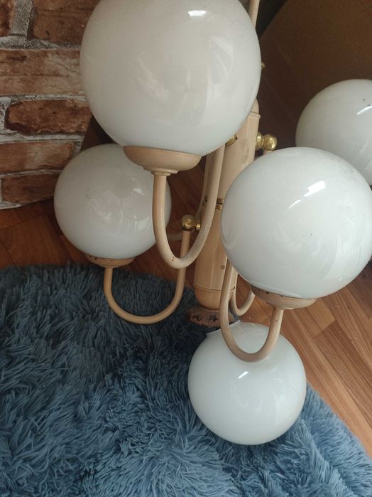 Світильник в хорошому стані