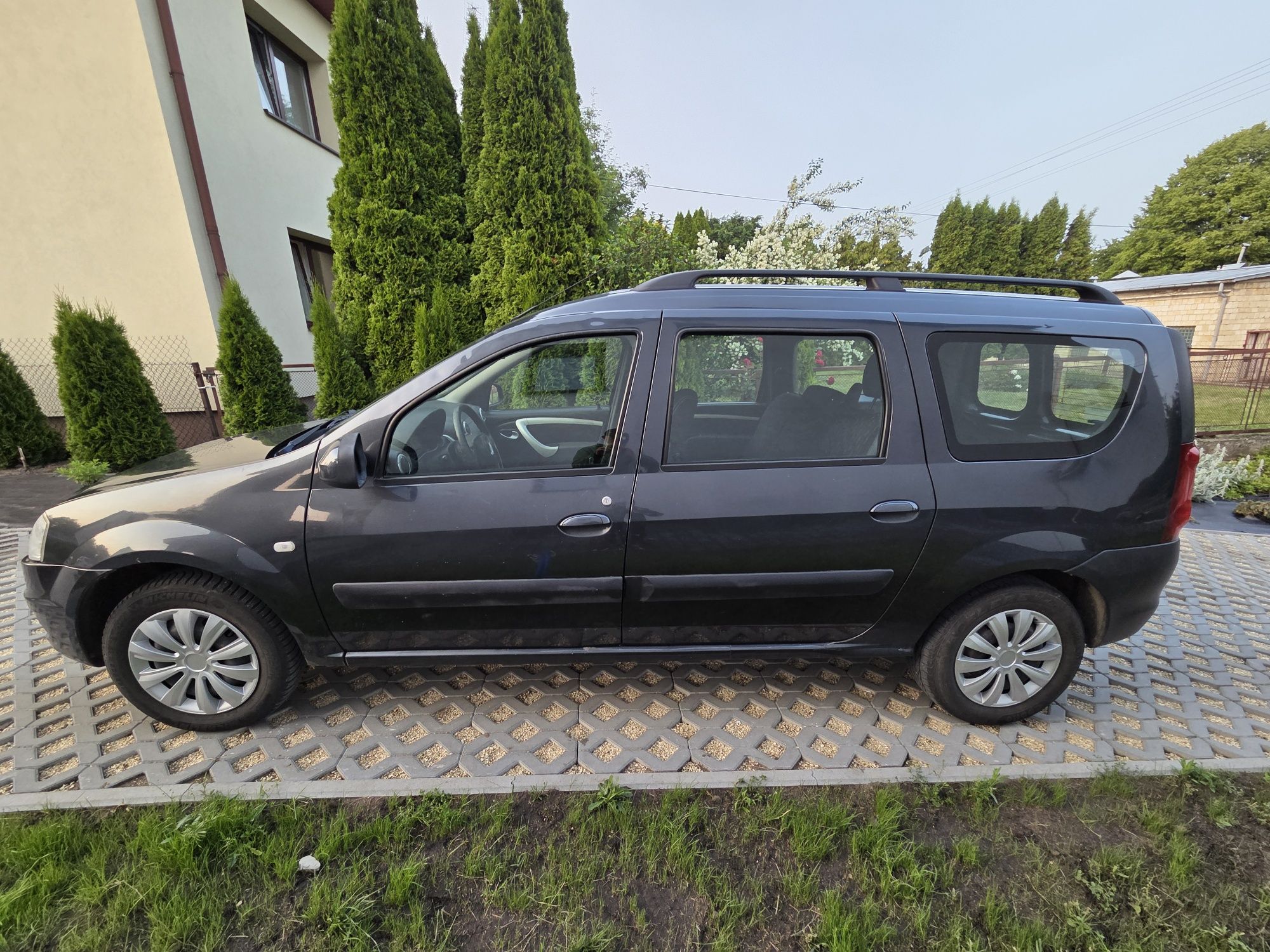 Dacia Logan 1.6 MPI benzyna 2011/12r KLIMATYZACJA