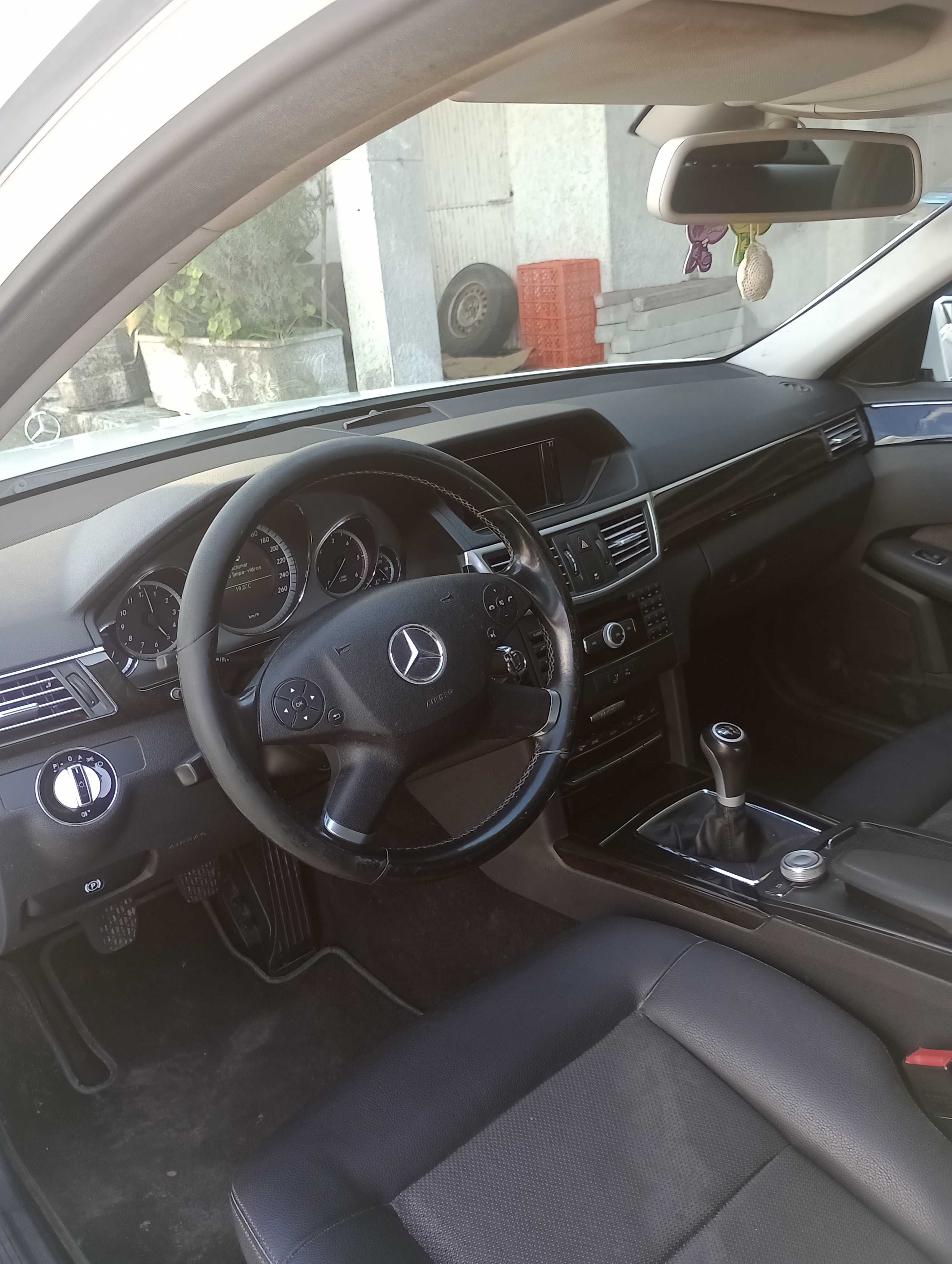 Mercedes E250 Advantgard Gasóleo