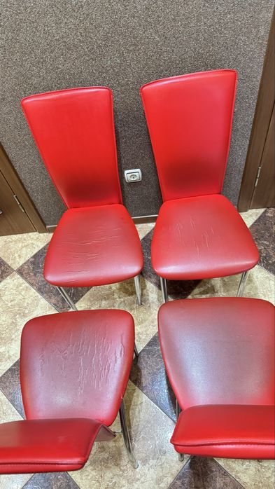 Стільці на кухню