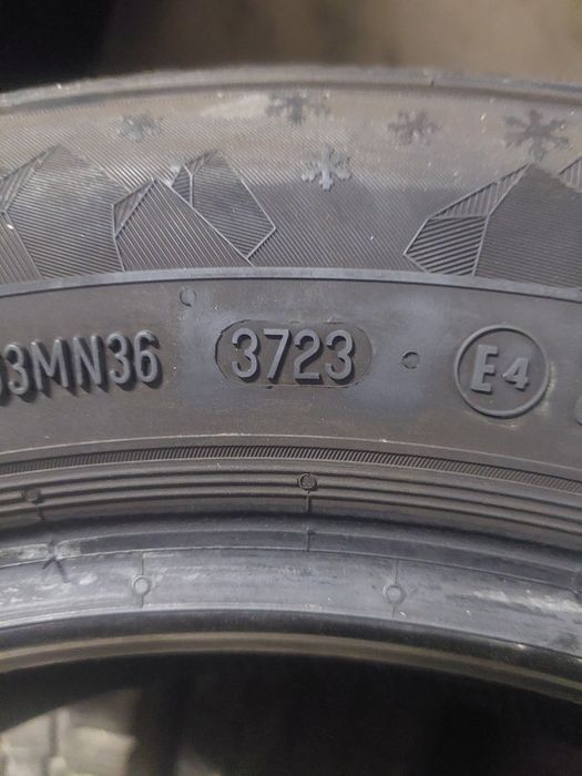 Пара зимової гуми зима зимня Semperit R16 205 60