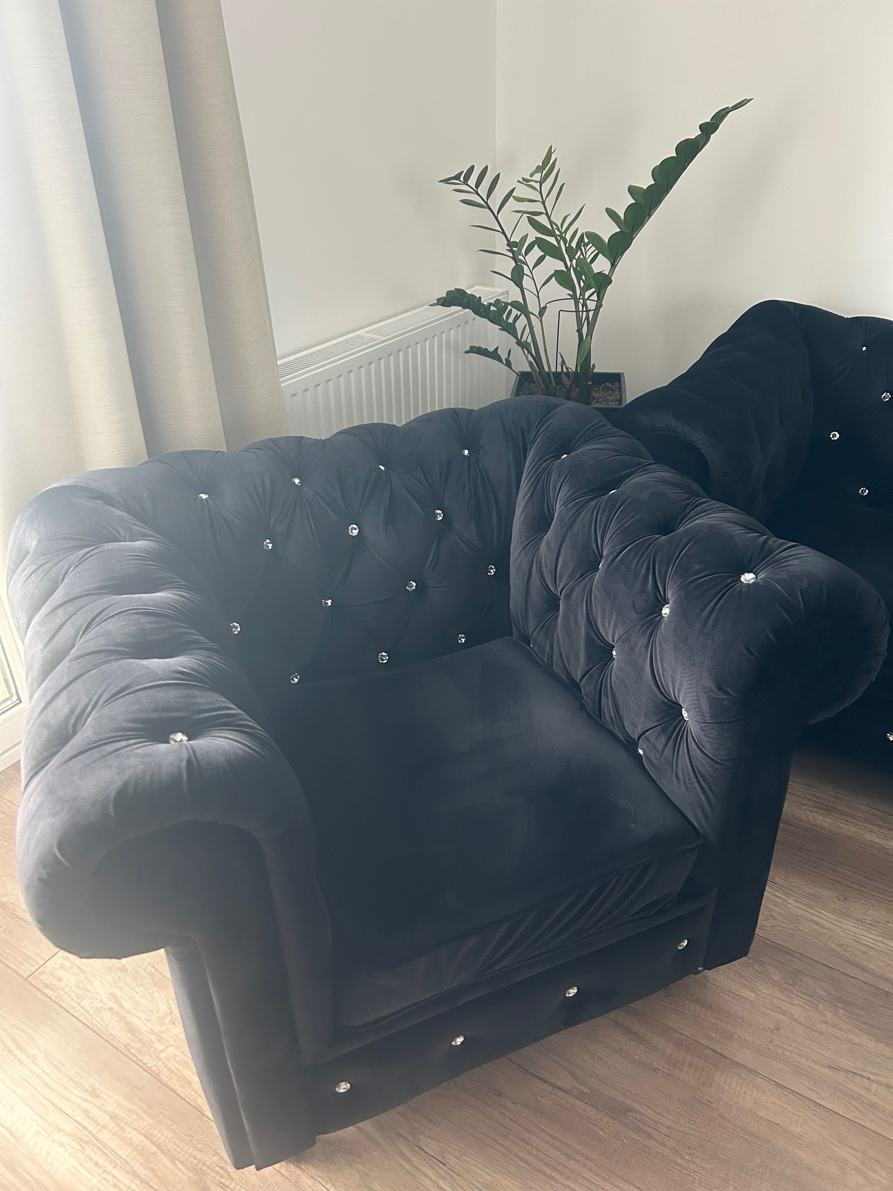 Komplet wypoczynkowy welurowy CHESTERFIELD z funkcją spania i fotel.