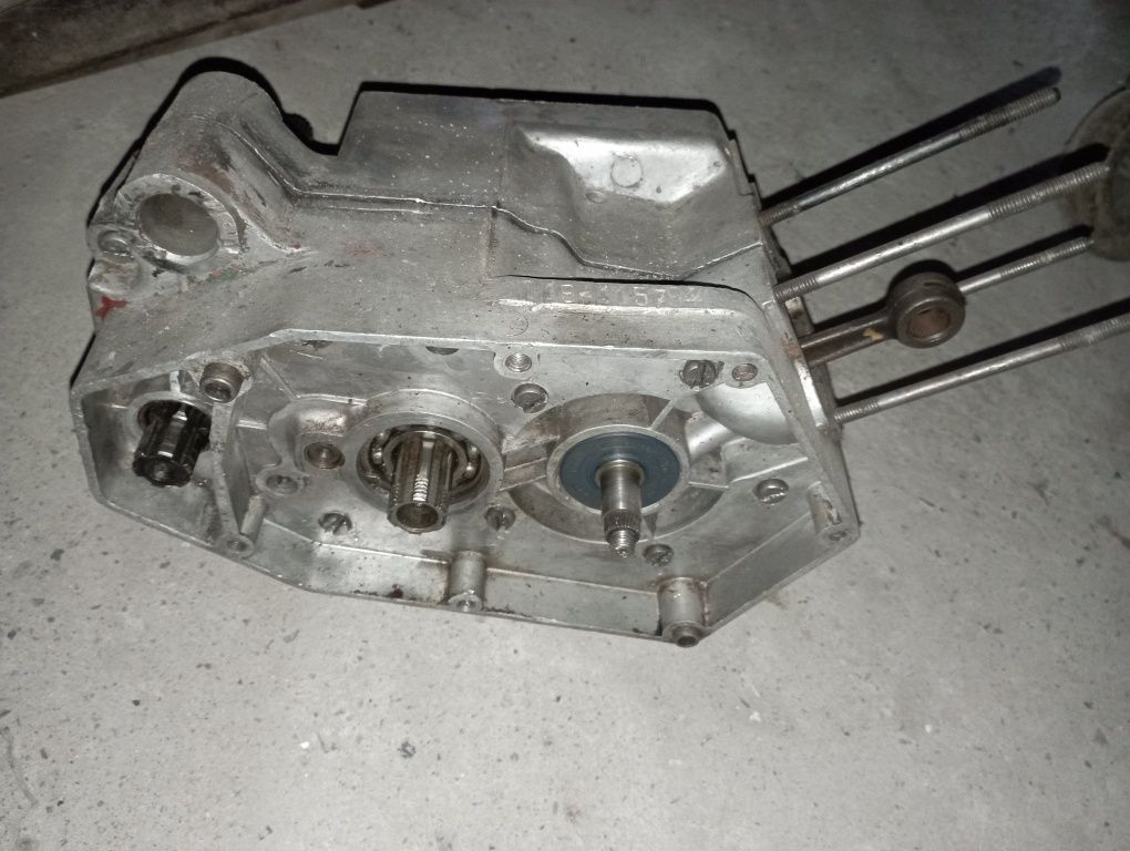 Silnik skrzynia biegów głowice cylindry kartery Romet motorynka WSK