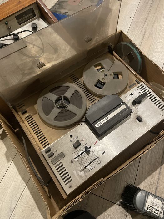 Magnetofon szpulowy ZK-147 Unitra