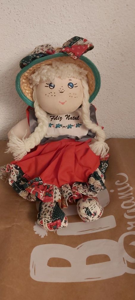 Bonequinha artesanal
