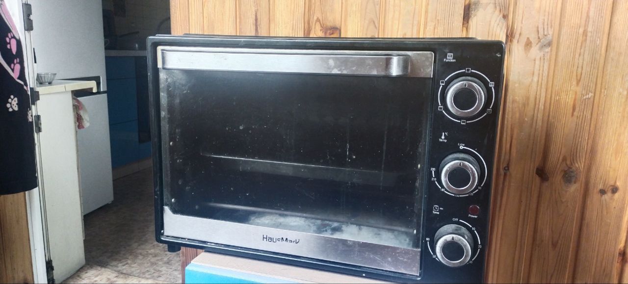 Продам духовку в гарному стані