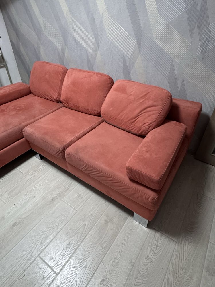 Диван мякий кутовий
