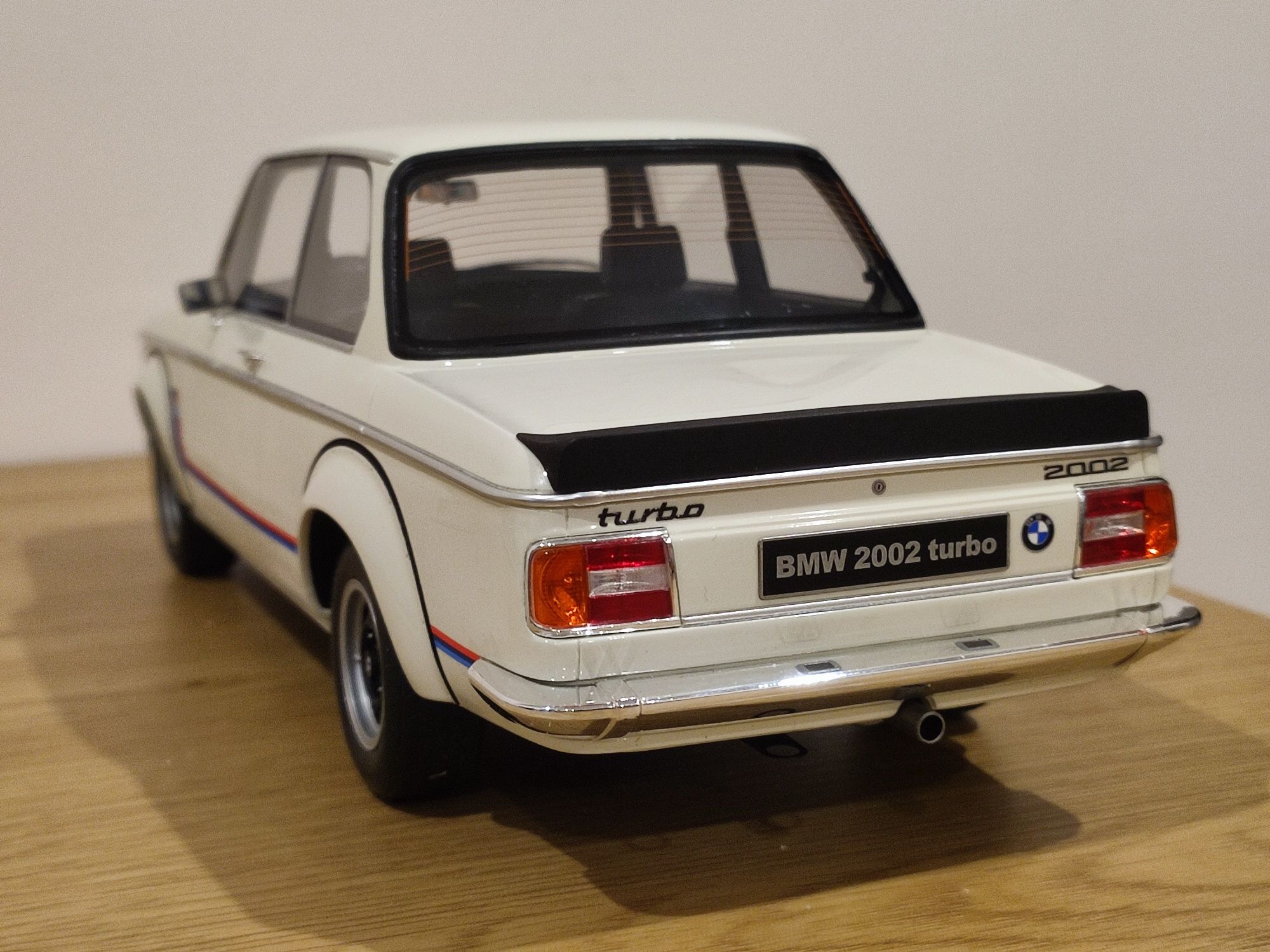 BMW 2002 TURBO 1:12 OTTO G077