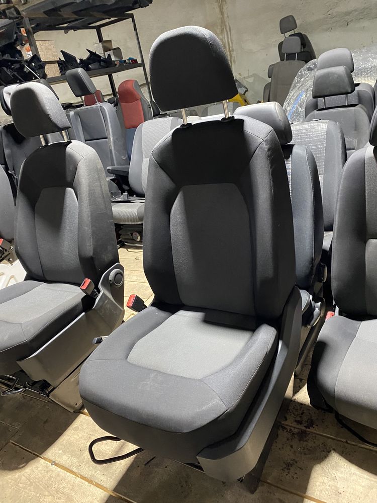 Передні сидіння Volkswagen Crafter 2018 год Новий Крафтер сідушкі