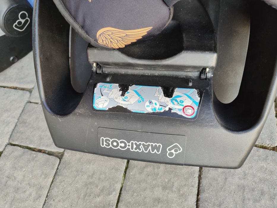 Baza + fotelik/ nosidełko Maxi Cosi