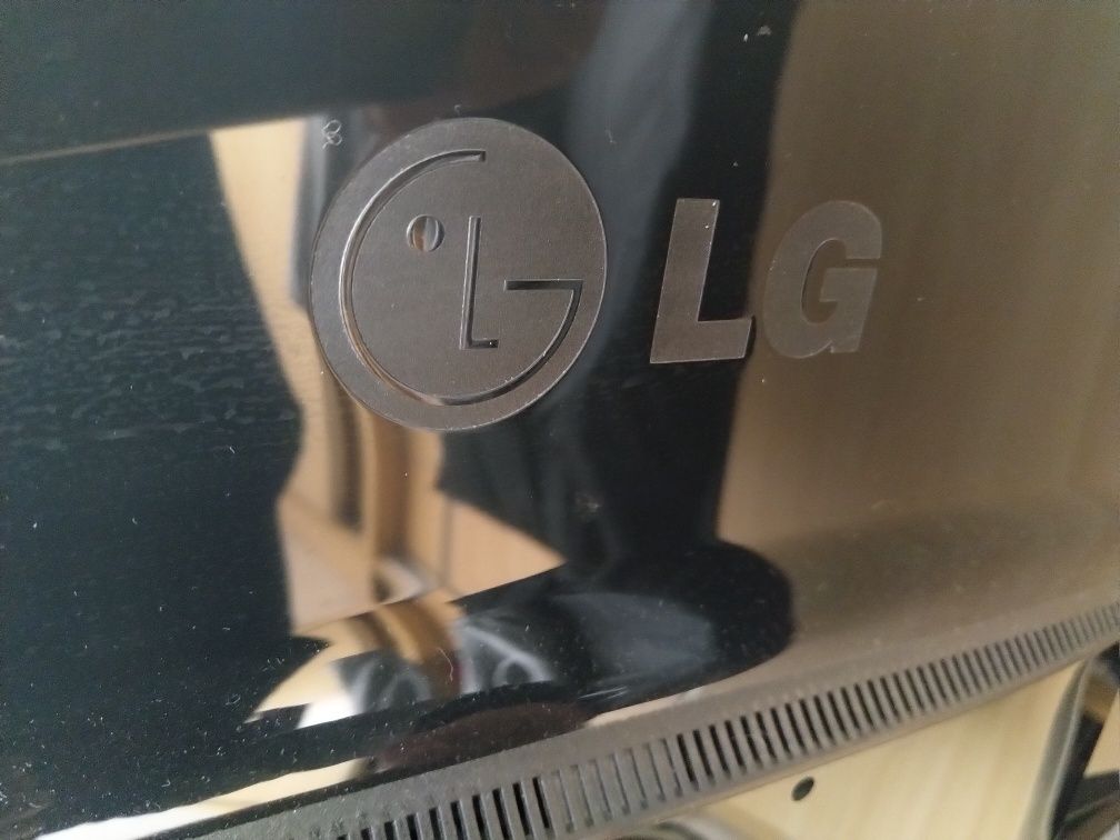 Monitor LG como Nova de 24 polegadas
