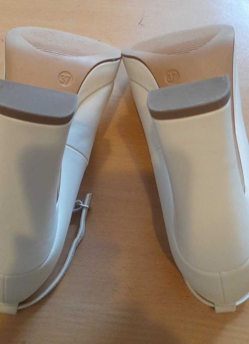 Туфлі для випускного свята, вихідні