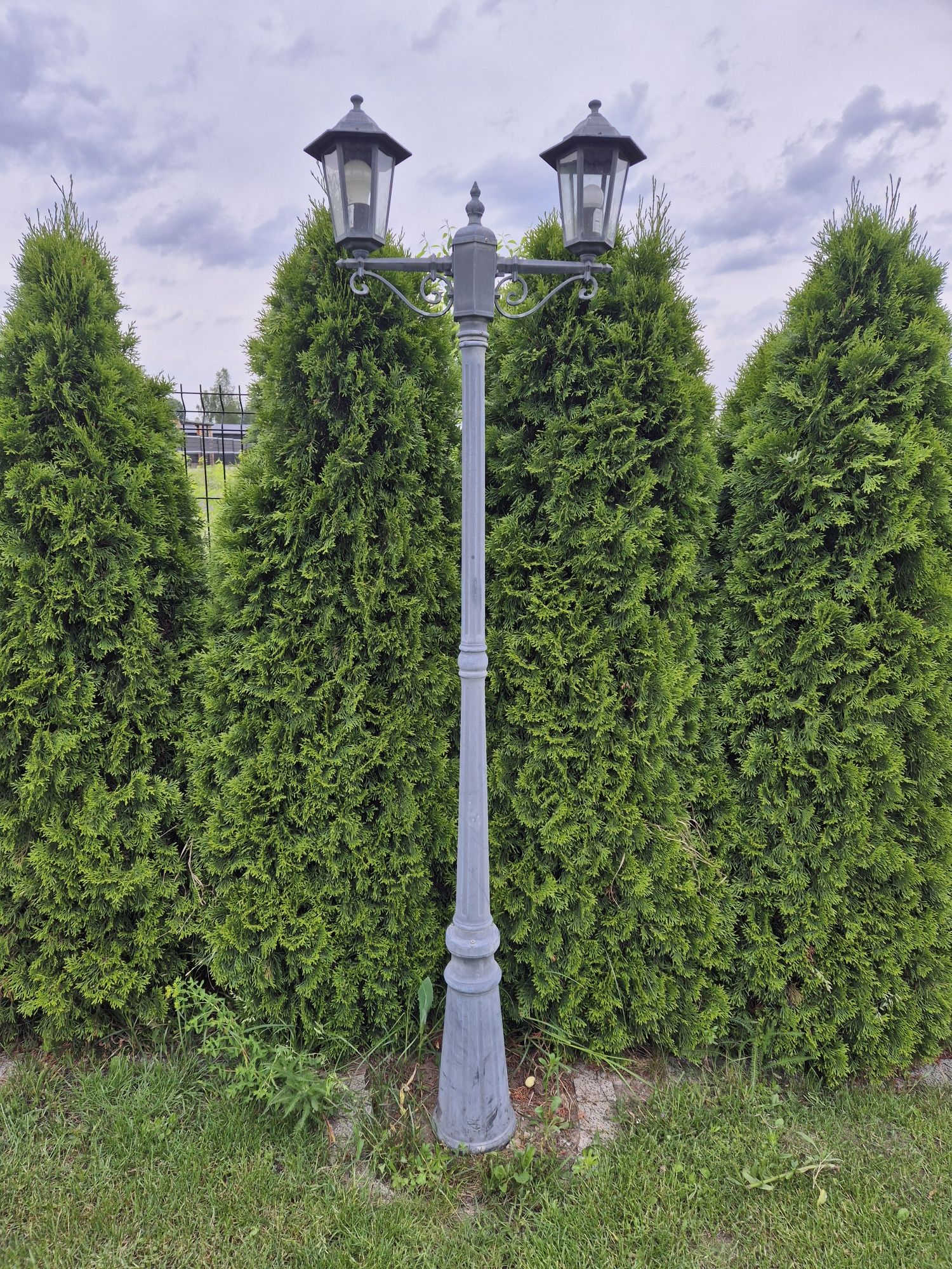 Lampa ogrodowa dwuramienna 215cm