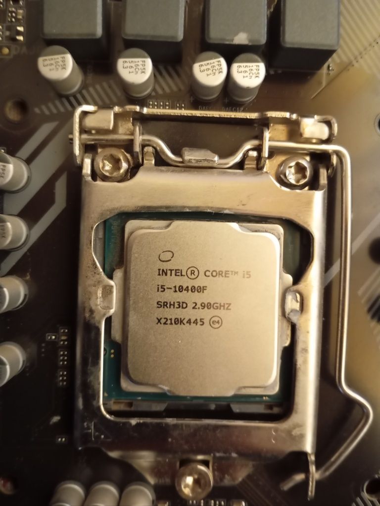 Płyta Główna Gigabite B560M D3H + i5 10400f