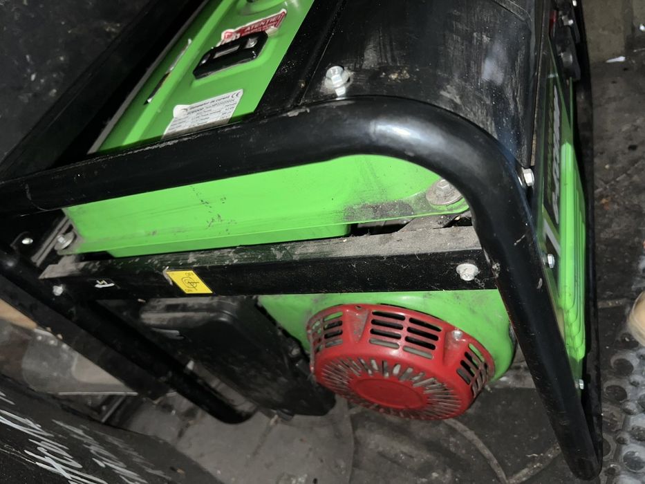 Генератор бензиновий 4-4.5 кВт Greenfield G-EC6100P