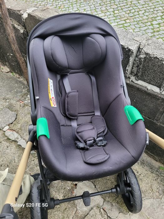 Carrinho bebé 2 peças