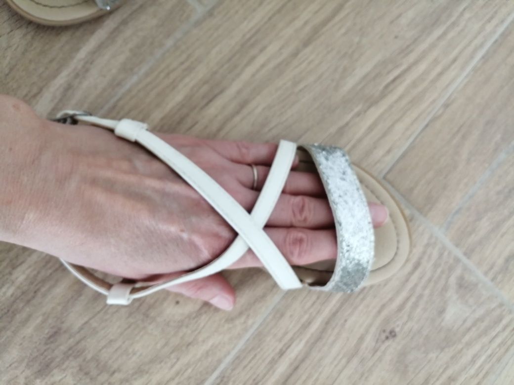 R. 34 sandałki, sandały, buty białe srebrne