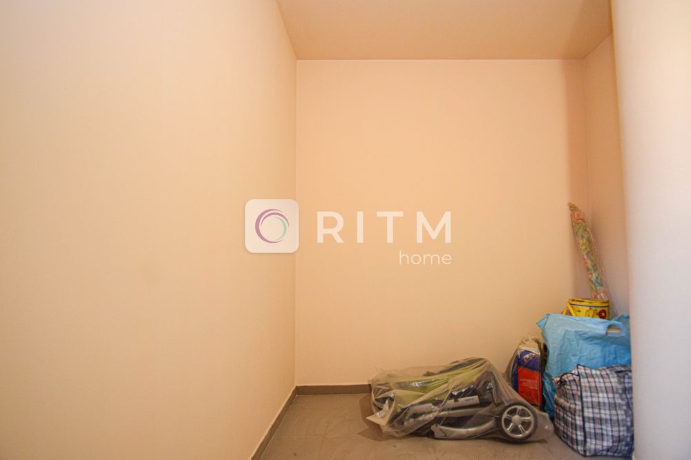 Простора 2-кімнатна квартира в новобудові, вул. Котляревського, 69