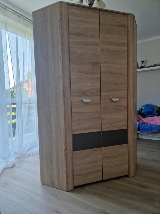 Meble młodzieżowe, szafa narożna, komoda, witryna, komplet