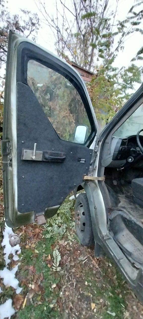 Продам броньовану Газель (інкасатор)