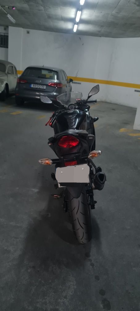Honda CBR125R 2016 – Revisão Feita, Pneu Novo, Bom Estado