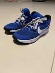 Buty chłopięce Nike Star Runner r. 35