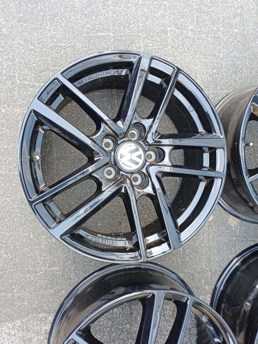 17" Astorga CZARNE Audi A3 A4 A6 Q2 TT VW Passat Golf V VI Touran Eos