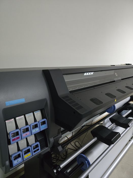 HP Latex 335 + HP 64 cutter