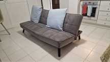 Sofa ‘ cama “ click clack” cinzento