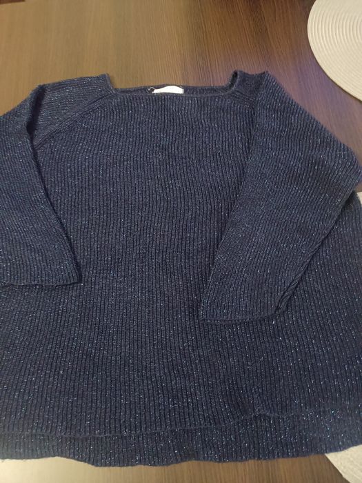 Sweterek damski .