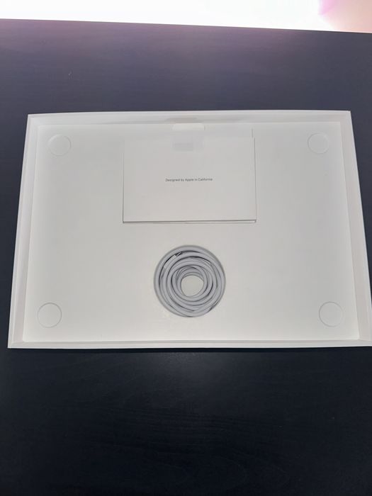 MacBook air M1 8GB