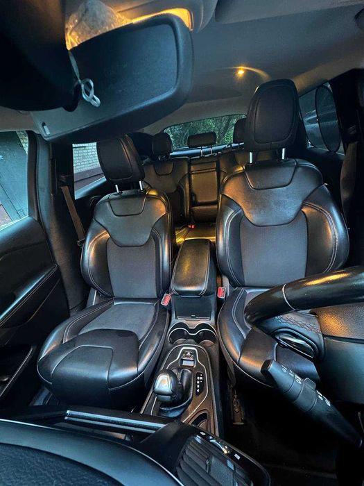 Продам авто Jeep Cherokee KL 2018